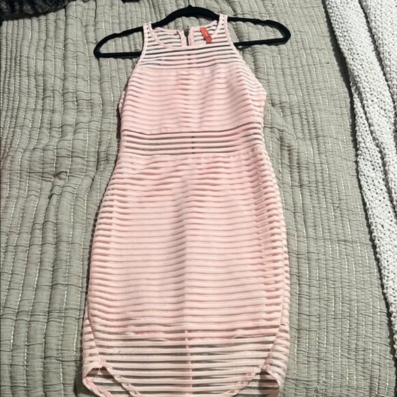 Dresses & Skirts - Mini Dress